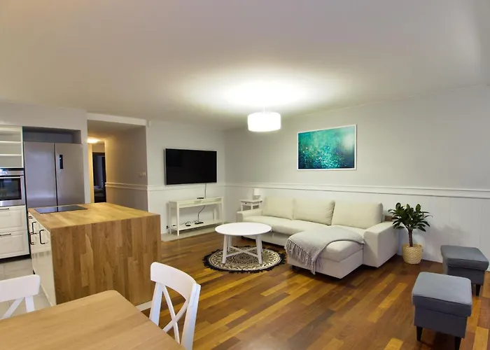 Family Suite Parking 2 Bathrooms 300 M Sea